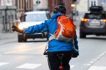 Sykkel uten lys i mørket